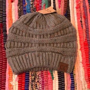 grey beanie